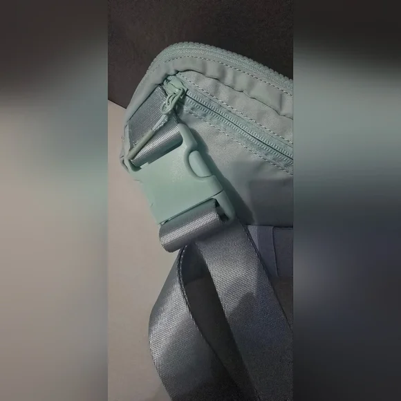 Lululemon Everywhere Belt Bag 1L in  Teal - Picture 4 of 7